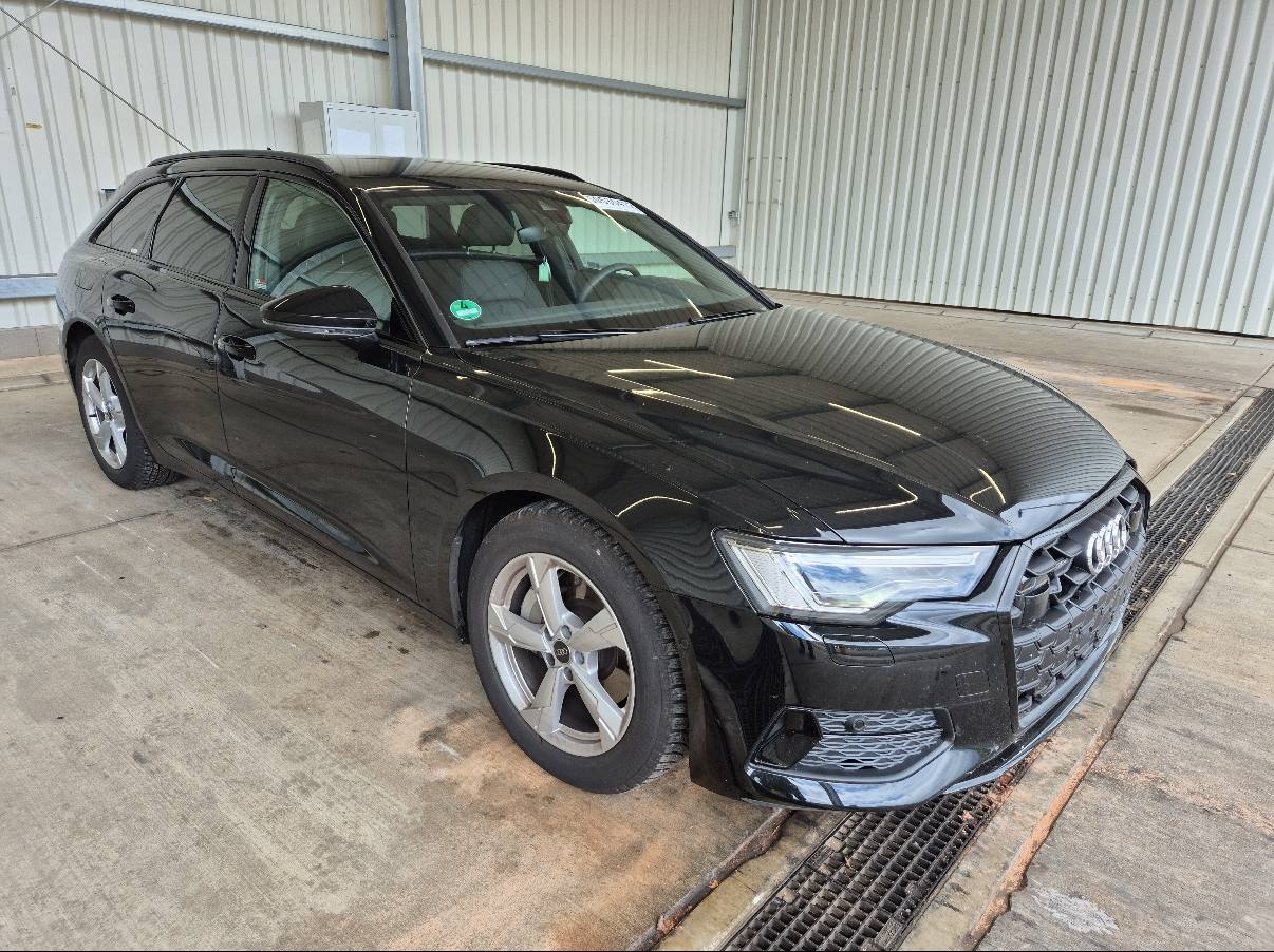 21 000 €
AUDI 2017
Пробег 102 тыс. км
Двигатель 2 л -Дизель  190 л.с 
Коробка передач Типтроник